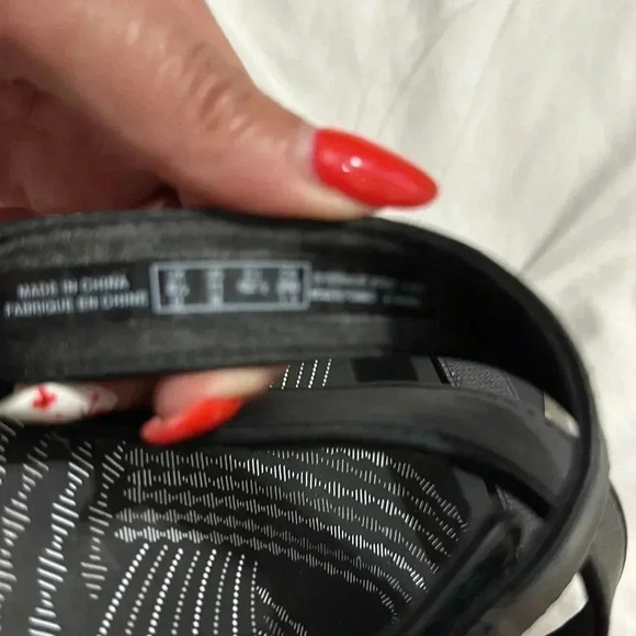 Cloudsteppers By Clarks Sunmaze Triple Strap Summery Sandals size 11 - Picture 4 of 5